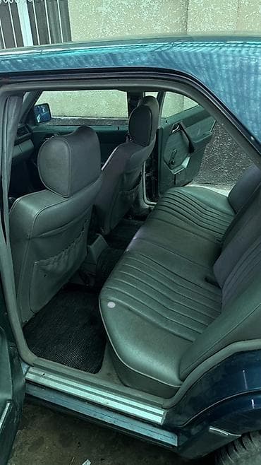 Унаа: Mercedes-Benz W124: 1991 г., 2.4 л, Кол менен иштөөчү, Бензин, Седан — 3
