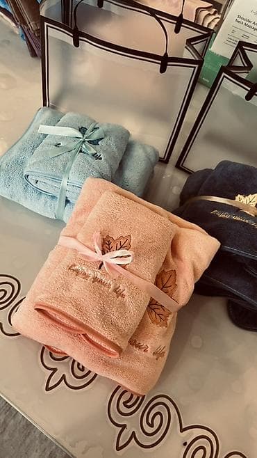 Жумшак эмерек үчүн каптамалар: Набор махровых полотенец с вышивкой - Комплектация: два полотенца в lalafo.kg да — 1 Жумшак эмерек үчүн каптамалар: Набор махровых полотенец с вышивкой - Комплектация: два полотенца в — 1