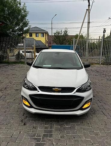 Продажа авто: Chevrolet Spark: 2020 г., 1 л, Автомат, Бензин, Хэтчбэк — 4