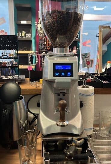 машина для кофе: Кофеварка, кофемашина — 3