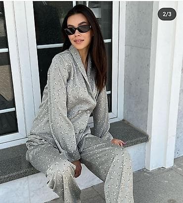 двойка атлас: Шикарная шёлковая двойка, размер L, новое! брючки на резинке. на — 2