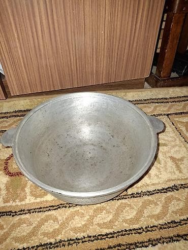 чайник советский: Продаю казан, СССР, 3 литра. В отличном состоянии — 2