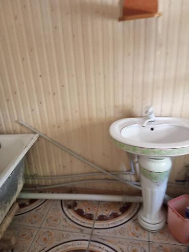 гараж гск: Продаётся частный дом с двором и воротами. - Участок с широкими — 8