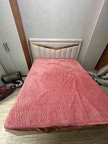 Мебель: Жаны 28000 сомго алынган 2 ай болду. Кленкасы алынган жок. - Размер — 4