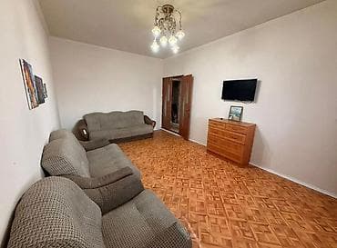 Кыймылсыз мүлк: 3 бөлмө, 72 м², 106-серия, 9 кабат, Косметикалык ремонт — 1