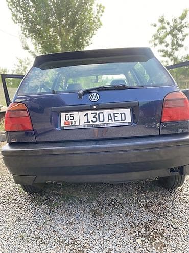 Volkswagen: Volkswagen Golf: 1993 г., 1.6 л, Механика, Бензин, Хэтчбэк — 7