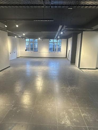 Аренда офисов, 130 м², В жилом комплексе, 1 линия, С отдельным входом, С отдельным сан узлом