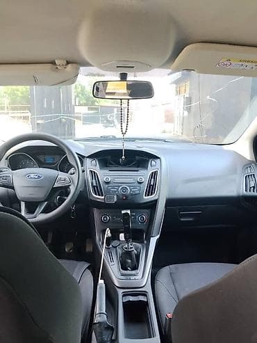 Унаа: Ford Focus: 2018 г., 1.6 л, Кол менен иштөөчү, Бензин, Универсал — 6