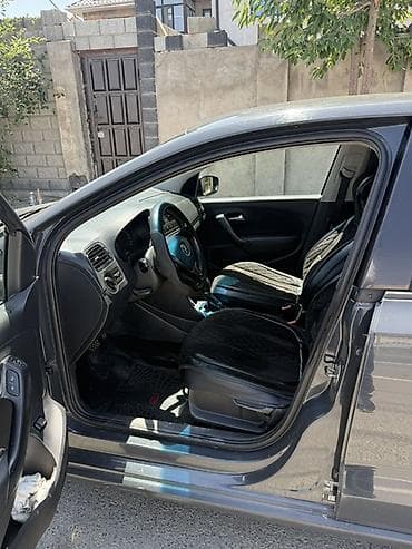 Продажа авто: Volkswagen Polo: 2015 г., 1.6 л, Автомат, Бензин, Седан — 9