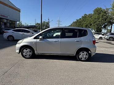 тико 2: Honda Fit: 2002 г., 1.5 л, Вариатор, Бензин, Хетчбек — 4