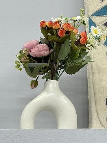 модные маски: Декоративные вазы в современном стиле - Скульптурные вазы-бюсты — 2