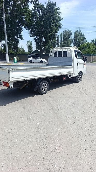 для круп: Hyundai Porter II бортовой малотоннажный грузовик свежий пригнан борт — 4