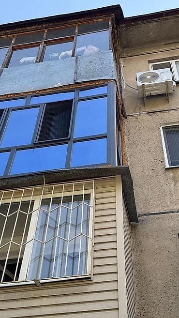 жалюзи для дверей: Алюминиевые витражи, фасадное остекление и ПВХ/алюминиевые окна под — 2