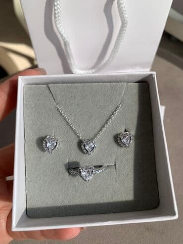 Киреге берилүүчү кийимдер: Набор 🤍 из чистого серебра 925 пробы. В наборе цепочка с кулоном — 2