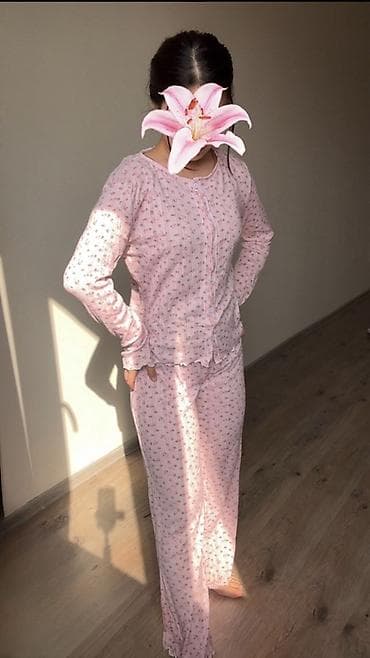 надом брюки: Женский домашний комплект (пижама) из мягкого трикотажа - Состав — 2