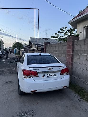 114: Chevrolet Cruze: 2010 г., 1.8 л, Автомат, Бензин, Седан — 2