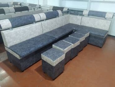 срочно и недорого кухонный уголок в идеальном состоянии: Уголок кухонный, 2.5х1.5, 190х90, 5 пуфик, доставка есть, рассрочки — 9