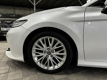Продажа авто: Toyota Camry: 2019 г., 2.5 л, Автомат, Бензин, Седан — 5