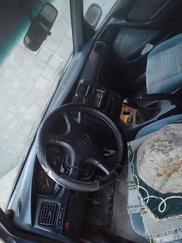 тайота 1992: Toyota Carina E: 1992 г., 1.6 л, Бензин, Хэтчбэк — 7