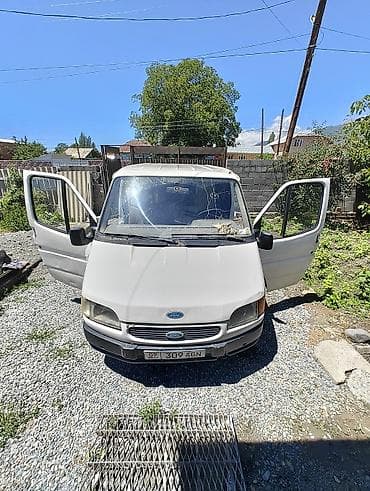 Ford Transit фургон (белый), грузовой. Обмен предлагайте -