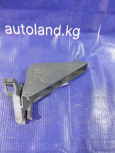 sp 4: TOYOTA. VITZ (KSP90) Салазка / Крепление бампера - Передний, правый — 2