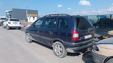 Vauxhall: Opel Zafira: 2001 г., 1.8 л, Механика, Бензин, Минивэн — 4