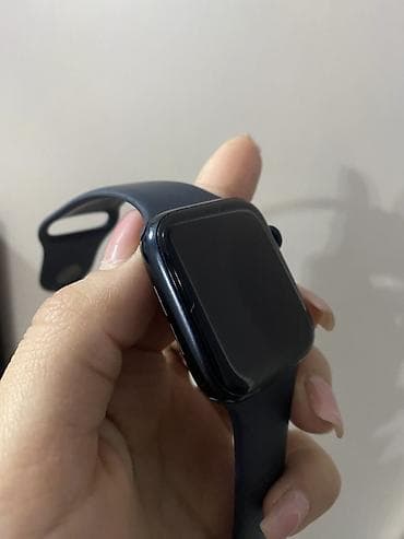 Apple Watch: Apple Watch SE (1‑го поколения), 44 мм, алюминий, цвет — 4