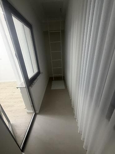 Недвижимость: 1 комната, 63 м², ТЦ Весна Элитка, 10 этаж, Дизайнерский ремонт — 3