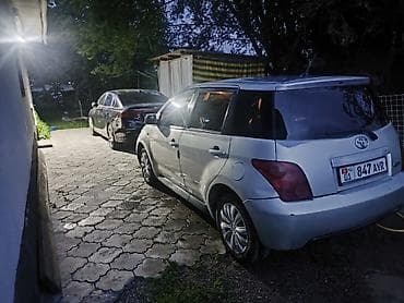 geely m: Toyota Ist: 2003 г., 1.3 л, Автомат, Хэтчбэк — 7