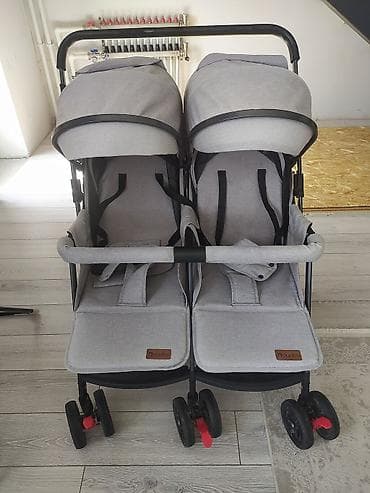 велосипед для двойни: Прогулочная коляска для двойни (сиденья рядом)
С перекидной ручкой — 1