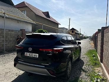 хайландер 2009: Toyota Highlander: 2020 г., 2.5 л, Гибрид, Кроссовер — 7
