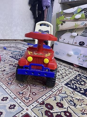 Детский транспорт: Детская машинка-каталка (толокар) Jeep-style - Яркая красно-синяя — 6