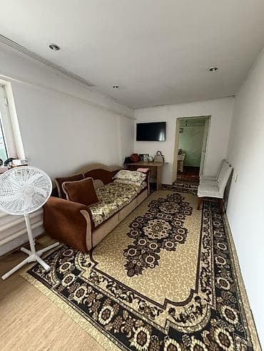 jack 4: Продаю пол дома 4-х комнатный С мебелью В доме имеется; душевая — 7