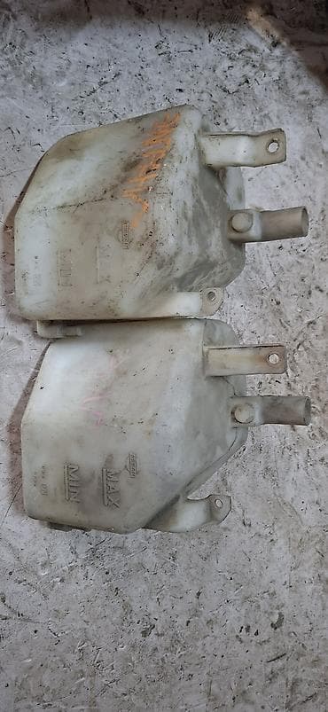 ej de: Бачок Nissan 2000 г., Б/у, Оригинал, Япония — 2