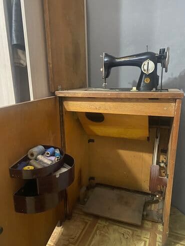 Швейная машина