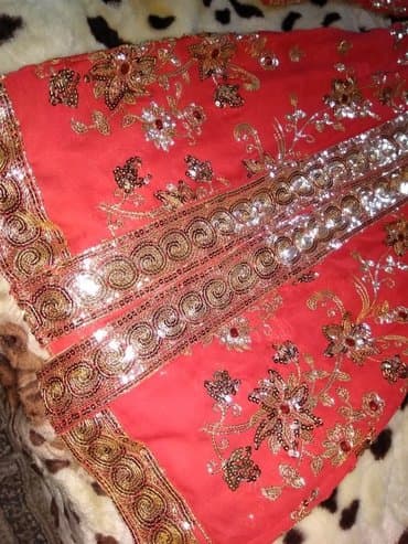 шелковая двойка: Продаётся красивый наряд) Костюм) Новый❣) Всё ручная работа! Сшито с — 3