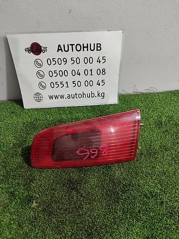 mini jack: Фонарь крышки багажника Mazda Demio DY3W, задний правый. - — 1