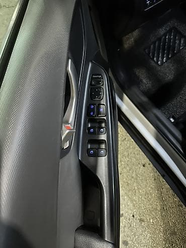 Продажа авто: Hyundai Kona: 2018 г., 1.6 л, Робот, Бензин, Кроссовер — 9