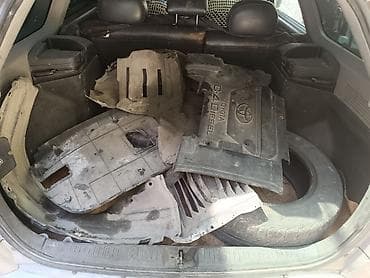 мерседес 211 универсал: Toyota Avensis: 2002 г., Дизель, Универсал — 9