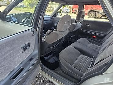 geely mongaro: Mazda 626: 1991 г., 2 л, Ручные, Бензин, Хэтчбэк — 8