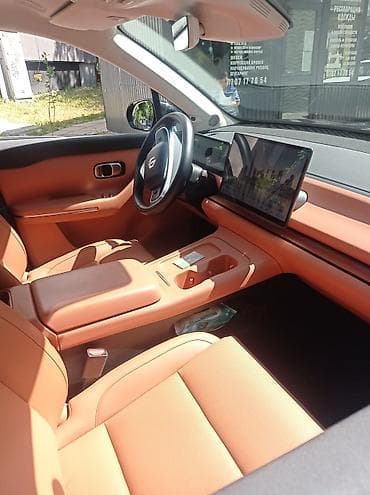 Lexus : 2024 г., Гибрид — 8
