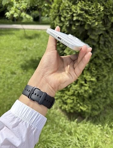 iphone 8 pro: IPhone 17 Pro, Б/у, 256 ГБ, White Titanium, Зарядное устройство, Чехол, Кабель, 97 % — 6