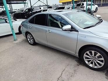 Toyota Camry: 2017 г., 2.5 л, Автомат, Гибрид, Седан — 5