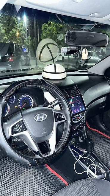 Hyundai Solaris: 2014 г., 1.4 л, Автомат, Бензин, Седан — 5