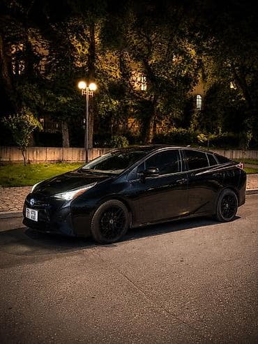 prius: Toyota Prius: 2016 г., 1.8 л, Автомат, Гибрид, Хэтчбэк — 2