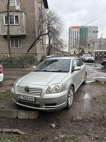 Toyota Avensis: 2004 г., 1.8 л, Автомат, Бензин, Седан