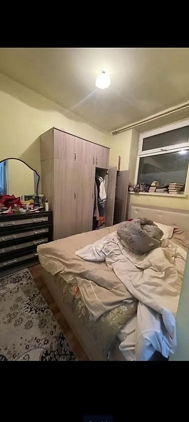 варианты: 60 м², 3 комнаты, Парковка, Забор, огорожен — 4