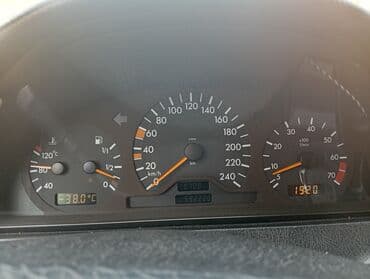 ош мерс: Mercedes-Benz C-Class: 1999 г., 2 л, Механика, Бензин, Седан — 6