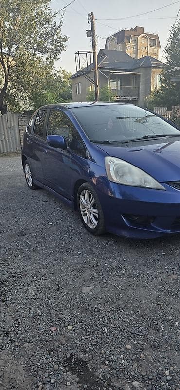 Продажа авто: Honda Fit: 2010 г., 1.5 л, Автомат, Бензин, Хэтчбэк — 2