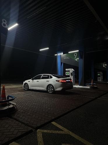 фара задняя к5: Kia K5: 2016 г., 2 л, Автомат, Бензин, Седан — 3